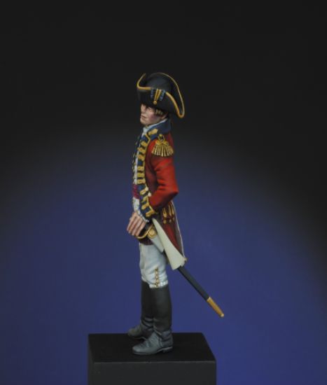 Left Major John Andre, Adjutant General of the British Army, 1778 a 75mm figure fine scale model kit produced by Hawk Miniatures